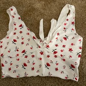 White roses crop top